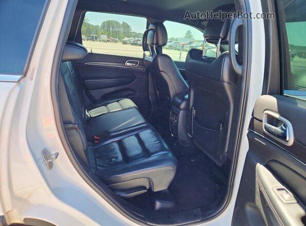 1C4RJEBGXJC447432 2018 JEEP GRAND White Rear interior view