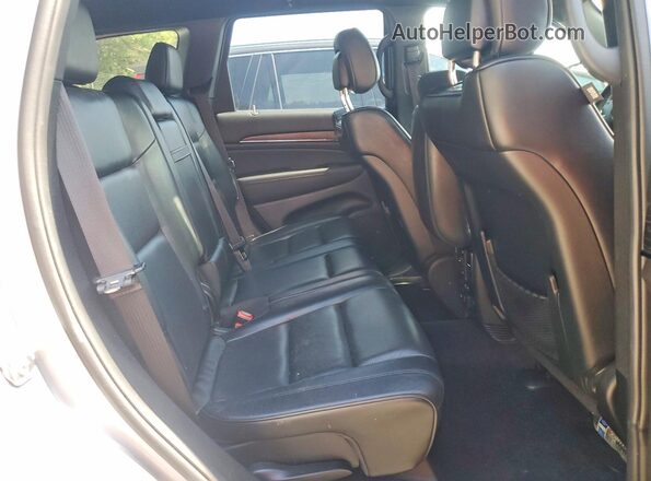 1C4RJECG8JC481044 2018 JEEP GRAND Silver Rear seats view