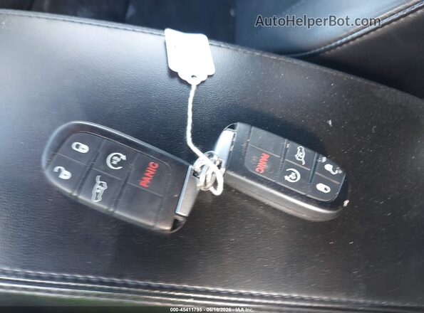 1C4RJFAG0JC158387 2018 JEEP GRAND CHEROKEE Maroon Widok deski rozdzielczej