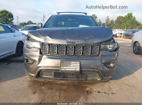 1C4RJFAG1HC938327 2017 JEEP GRAND CHEROKEE Brown Вид щитка приладів