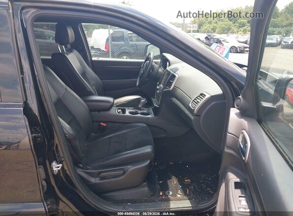 1C4RJFAG1HC952034 2017 JEEP GRAND CHEROKEE Black Вид салону спереду