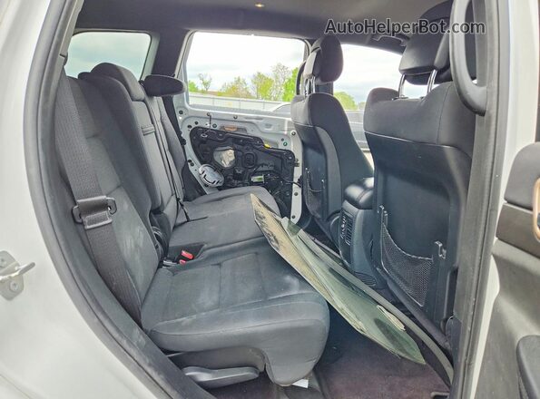 1C4RJFAG2GC348958 2016 JEEP GRAND White Widok wnętrza z tyłu