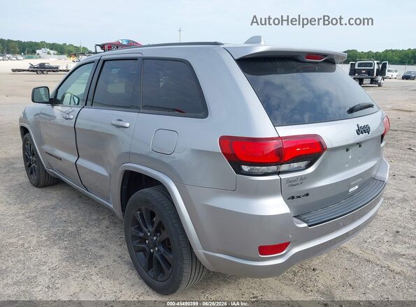 1C4RJFAG2JC122040 2018 JEEP GRAND CHEROKEE Серый Задняя левая четверть
