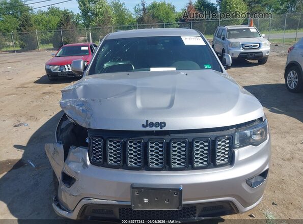 1C4RJFAG2JC432012 2018 JEEP GRAND CHEROKEE Silver Vista frontal