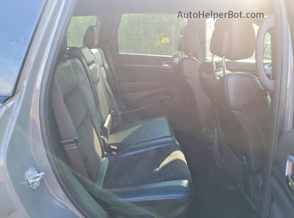 1C4RJFAG2LC328431 2020 JEEP GRAND Gray Rear interior view