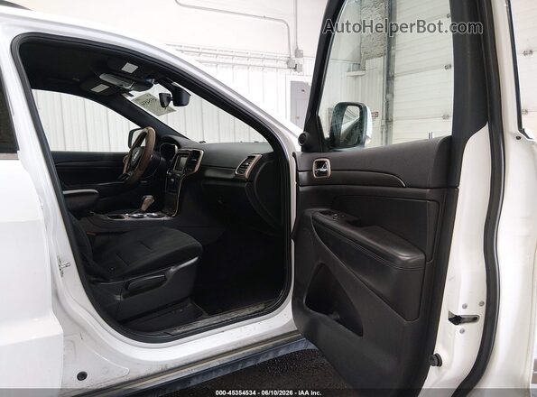 1C4RJFAG3HC738839 2017 JEEP GRAND CHEROKEE White Front interior view