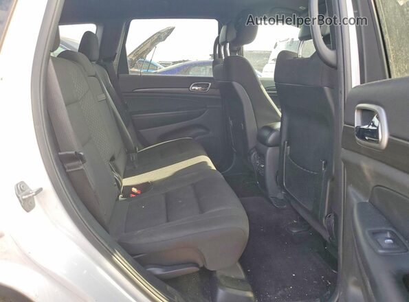 1C4RJFAG3JC180349 2018 JEEP GRAND White Widok tylnych siedzeń