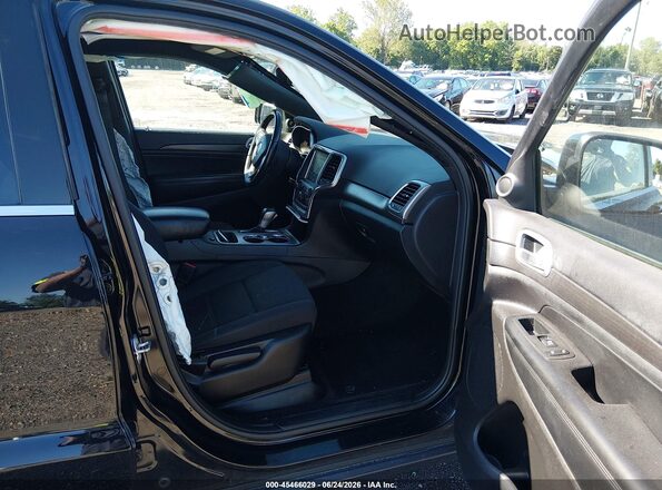 1C4RJFAG3JC503850 2018 JEEP GRAND CHEROKEE Черный Вид салона спереди