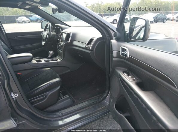 1C4RJFAG4HC733746 2017 JEEP GRAND CHEROKEE Серый Вид салона спереди