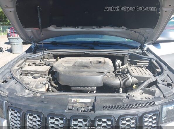 1C4RJFAG4JC163172 2018 JEEP GRAND CHEROKEE Серебряный Вид сзади