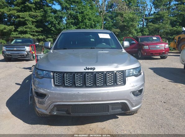 1C4RJFAG4JC163172 2018 JEEP GRAND CHEROKEE Серебряный Вид задней части салона