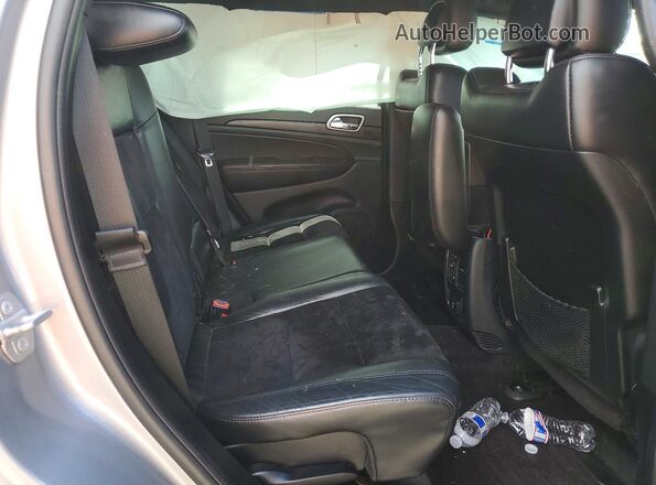 1C4RJFAG4JC259092 2018 JEEP GRAND Silver Widok wnętrza z tyłu
