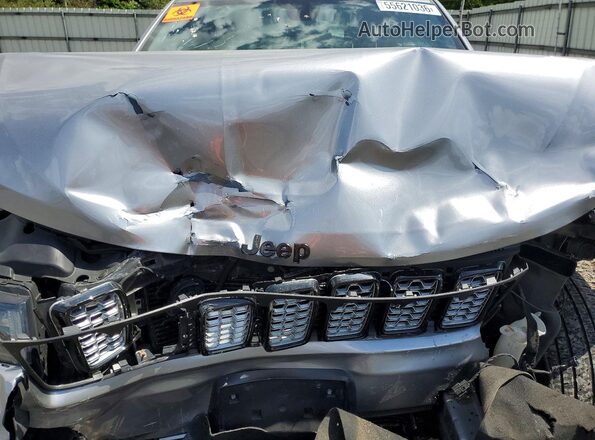 1C4RJFAG4JC259092 2018 JEEP GRAND Silver Widok komory silnika