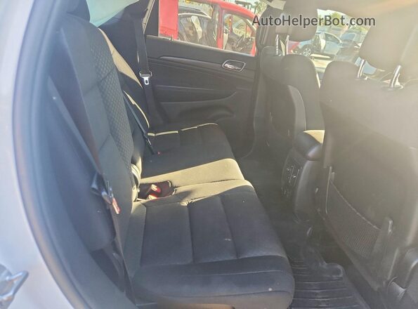 1C4RJFAG4JC377448 2018 JEEP GRAND White Vista interior trasera