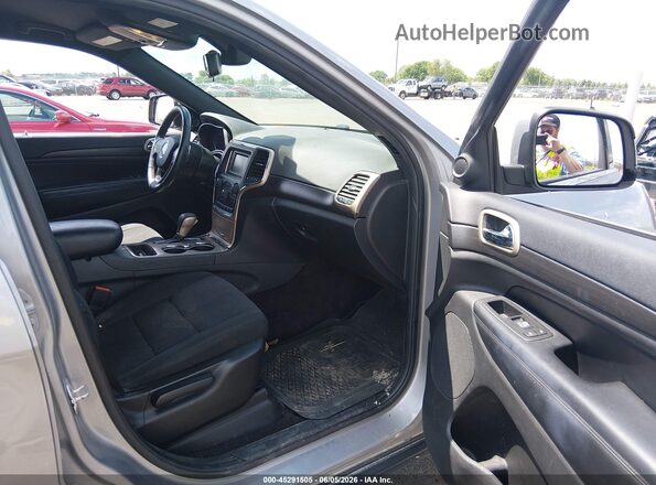 1C4RJFAG5GC376172 2016 JEEP GRAND CHEROKEE Серебряный Вид салона спереди