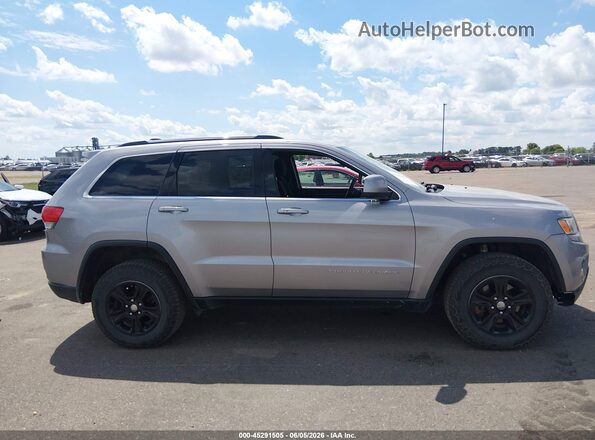 1C4RJFAG5GC376172 2016 JEEP GRAND CHEROKEE Серебряный Вид задней части салона