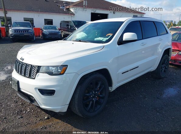 1C4RJFAG6JC258820 2018 JEEP GRAND CHEROKEE Белый Передняя левая четверть