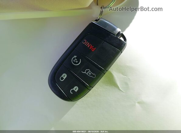 1C4RJFAG6JC258820 2018 JEEP GRAND CHEROKEE Белый Вид панели приборов
