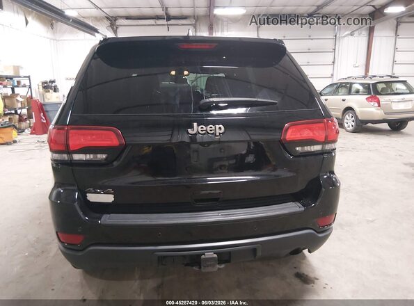 1C4RJFAG8HC671476 2017 JEEP GRAND CHEROKEE Black 
