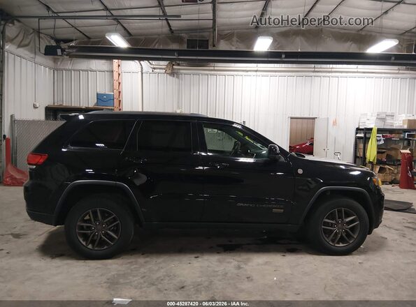 1C4RJFAG8HC671476 2017 JEEP GRAND CHEROKEE Black Vista interior trasera