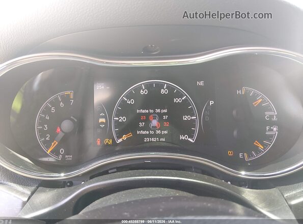 1C4RJFAGXGC365507 2016 JEEP GRAND CHEROKEE Black Widok tylnych siedzeń
