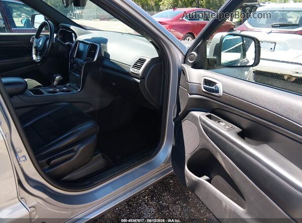 1C4RJFAGXHC714408 2017 JEEP GRAND CHEROKEE Silver წინა სალონის ხედი