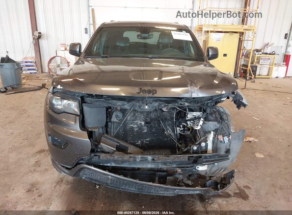 1C4RJFAGXHC909828 2017 JEEP GRAND CHEROKEE Серый Вид щитка приборов