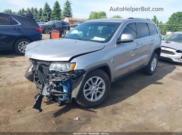 1C4RJFAGXJC342932 2018 JEEP GRAND CHEROKEE Silver წინა მარცხენა ხედი სამი მეოთხედიდან