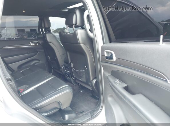 1C4RJFBG0JC379356 2018 JEEP GRAND CHEROKEE Silver Вид наклейки з VIN-кодом