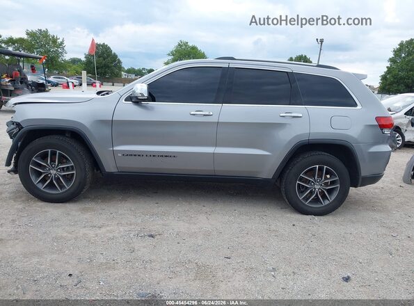 1C4RJFBG0JC379356 2018 JEEP GRAND CHEROKEE Silver Панорамний вид салону 360°