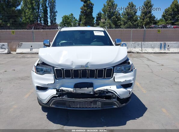 1C4RJFBG0JC493082 2018 JEEP GRAND CHEROKEE Белый Вид щитка приборов