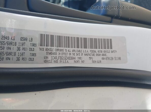 1C4RJFBG1GC493844 2016 JEEP GRAND CHEROKEE White Engine compartment view