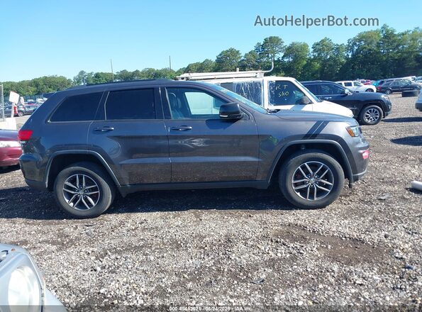 1C4RJFBG1HC661922 2017 JEEP GRAND CHEROKEE Gray Vista interior trasera