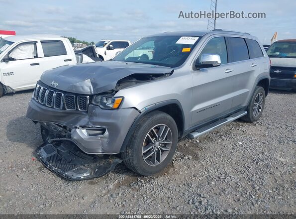 1C4RJFBG2HC809253 2017 JEEP GRAND CHEROKEE Silver Przód lewy