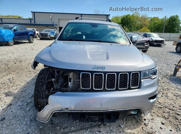 1C4RJFBG2JC208012 2018 JEEP GRAND Серебряный Вид спереди