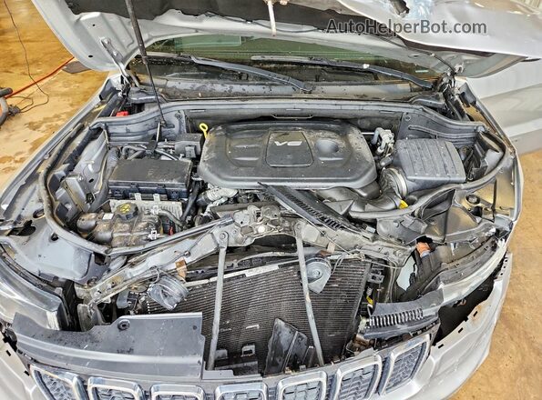 1C4RJFBG4HC604064 2017 JEEP GRAND Серебряный 
