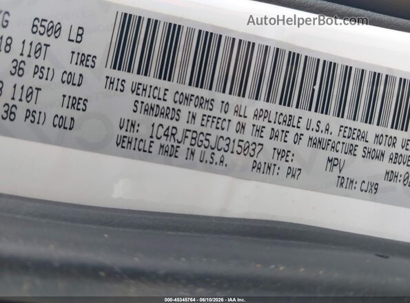 1C4RJFBG5JC315037 2018 JEEP GRAND CHEROKEE White Engine compartment view