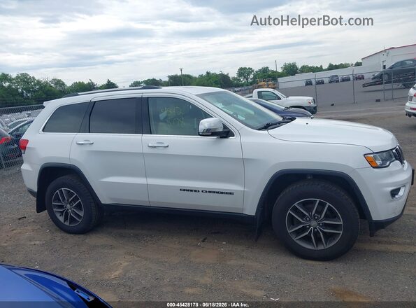 1C4RJFBG6HC822247 2017 JEEP GRAND CHEROKEE White Widok wnętrza z tyłu