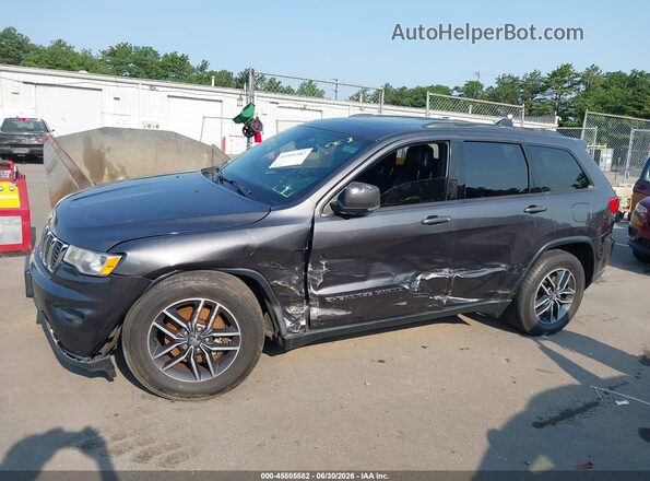 1C4RJFBG7HC761054 2017 JEEP GRAND CHEROKEE Gray Widok z przodu
