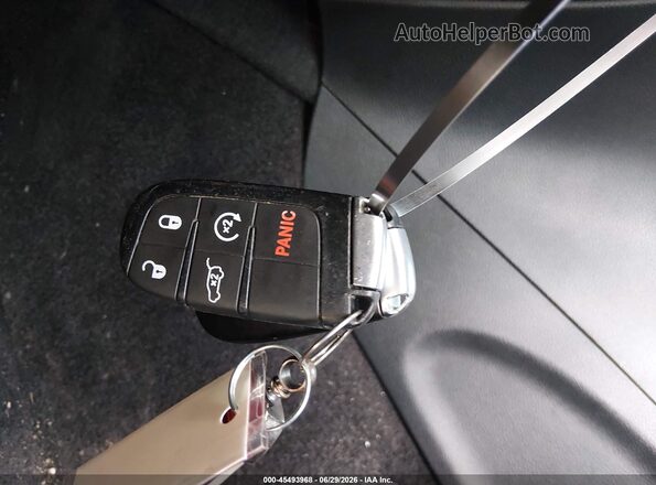 1C4RJFBG7JC166193 2018 JEEP GRAND CHEROKEE Черный Вид панели приборов