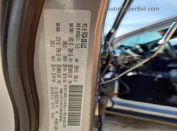 1C4RJFBG7KC772479 2019 JEEP GRAND Silver Widok wnętrza 360 stopni