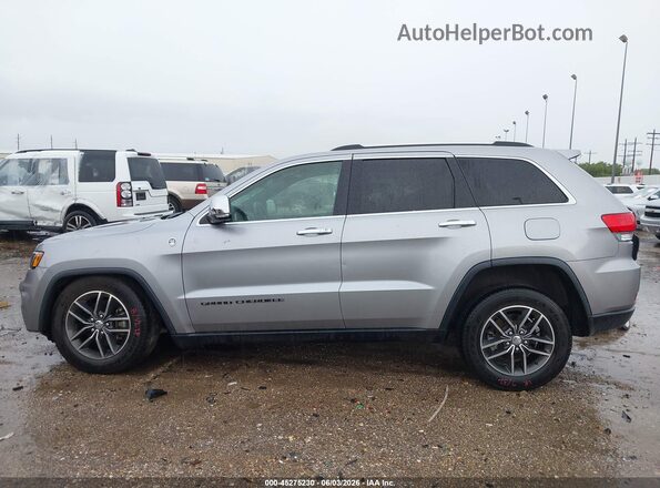 1C4RJFBGXHC906149 2017 JEEP GRAND CHEROKEE Gray 