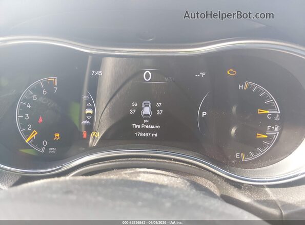1C4RJFBGXKC772797 2019 JEEP GRAND CHEROKEE Красный Вид задних сидений