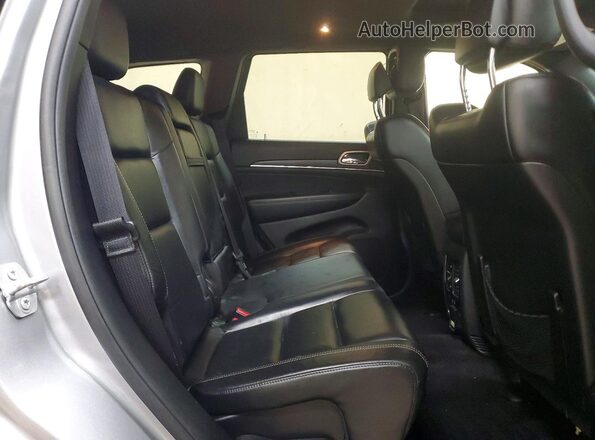 1C4RJFBT3HC875582 2017 JEEP GRAND Silver Vista interior trasera