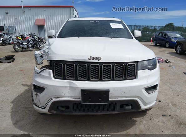 1C4RJFBT7HC640098 2017 JEEP GRAND CHEROKEE White Rear interior view