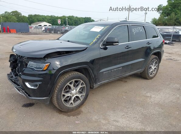 1C4RJFBT9JC234300 2018 JEEP GRAND CHEROKEE Black Przód lewy