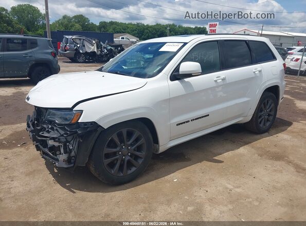 1C4RJFCG2JC211877 2018 JEEP GRAND CHEROKEE White წინა მარცხენა ხედი სამი მეოთხედიდან