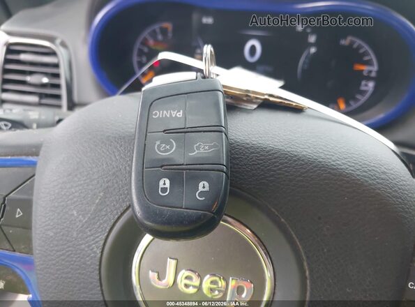 1C4RJFCG4KC558757 2019 JEEP GRAND CHEROKEE Белый Вид панели приборов