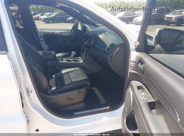 1C4RJFCG7MC749303 2021 JEEP GRAND CHEROKEE White Front interior view