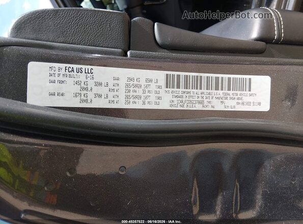 1C4RJFCG9GC378665 2016 JEEP GRAND CHEROKEE Silver Engine compartment view